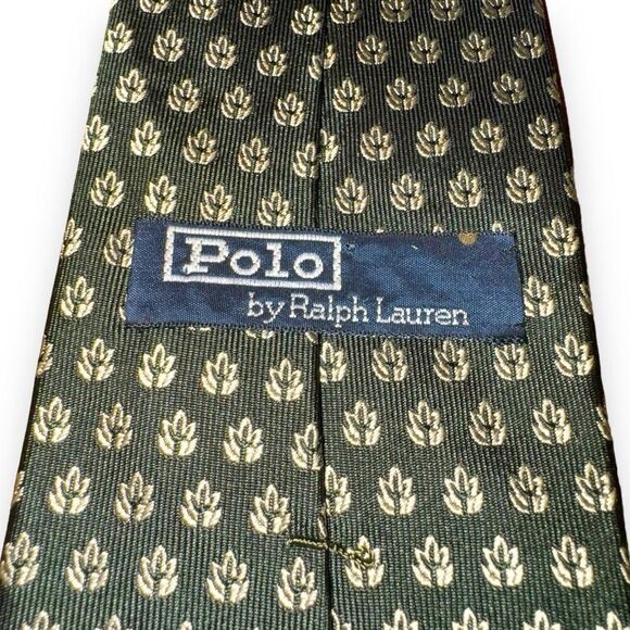 Polo Ralph Lauren Green Leaf Motif Handmade in USA Silk Tie - Picture 2 of 5